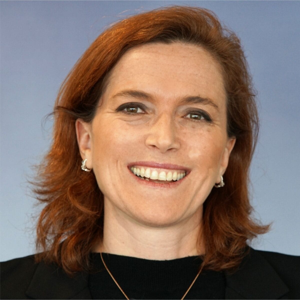 Headshot of Giuseppina Cerfeda serves on the ICF Thought Leadership Board of Directors