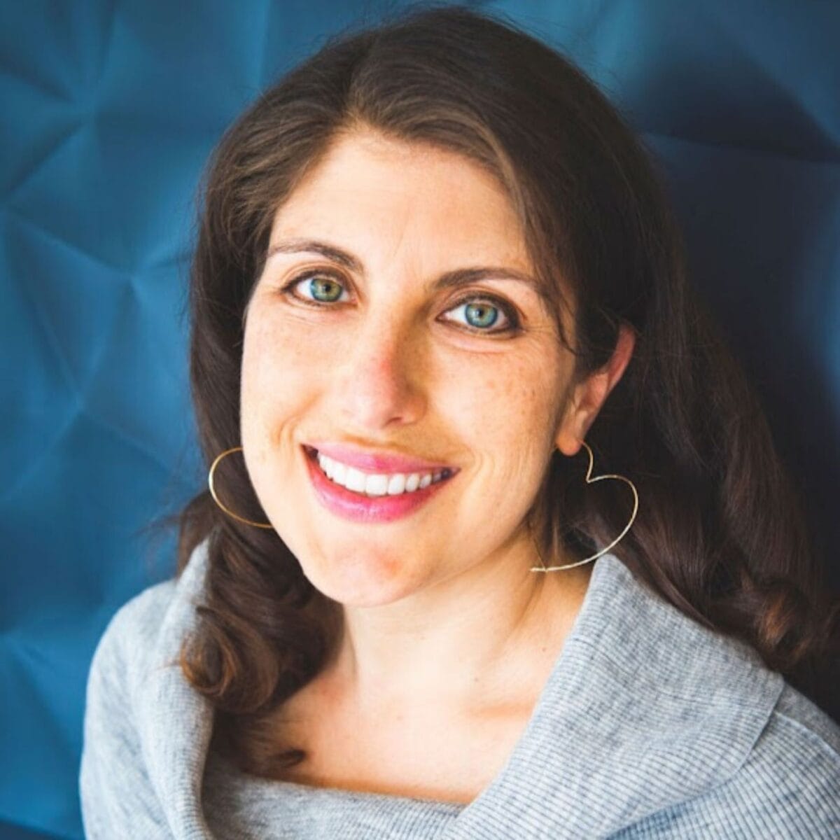 Headshot of Annette Blum Pearson, ACC with the International Coaching Federation. Known for guiding entrepreneurs and corporate leaders toward fulfillment and success.